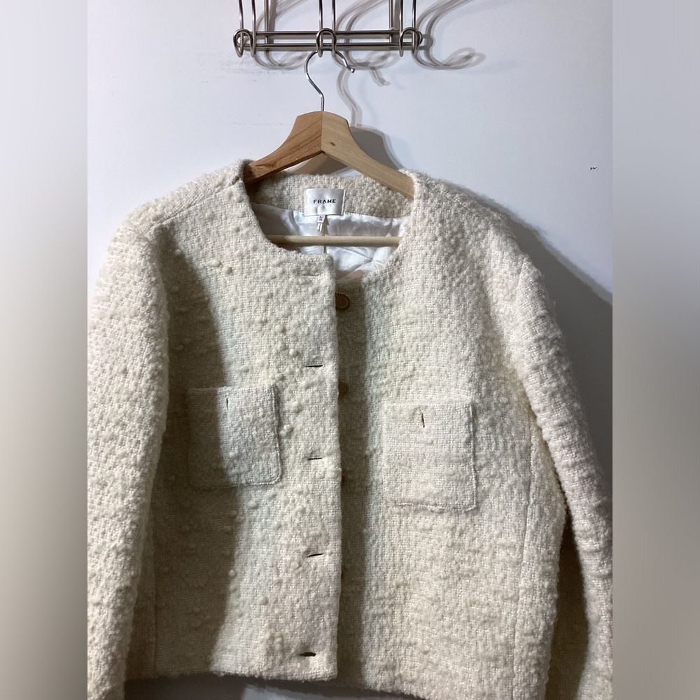 Frame Cropped cotton-blend bouclé-tweed jacket In Cream - Picture 5 of 17